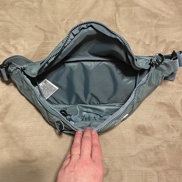 The North Face Lumbnical Pack, Goblin Blue - Picture 3 of 3